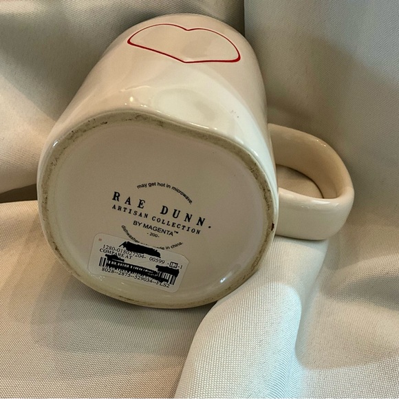 NEW! RAE DUNN Large Mug Red Outline Big Heart & Small Heart Sweet Gift! NWOT - Picture 5 of 5